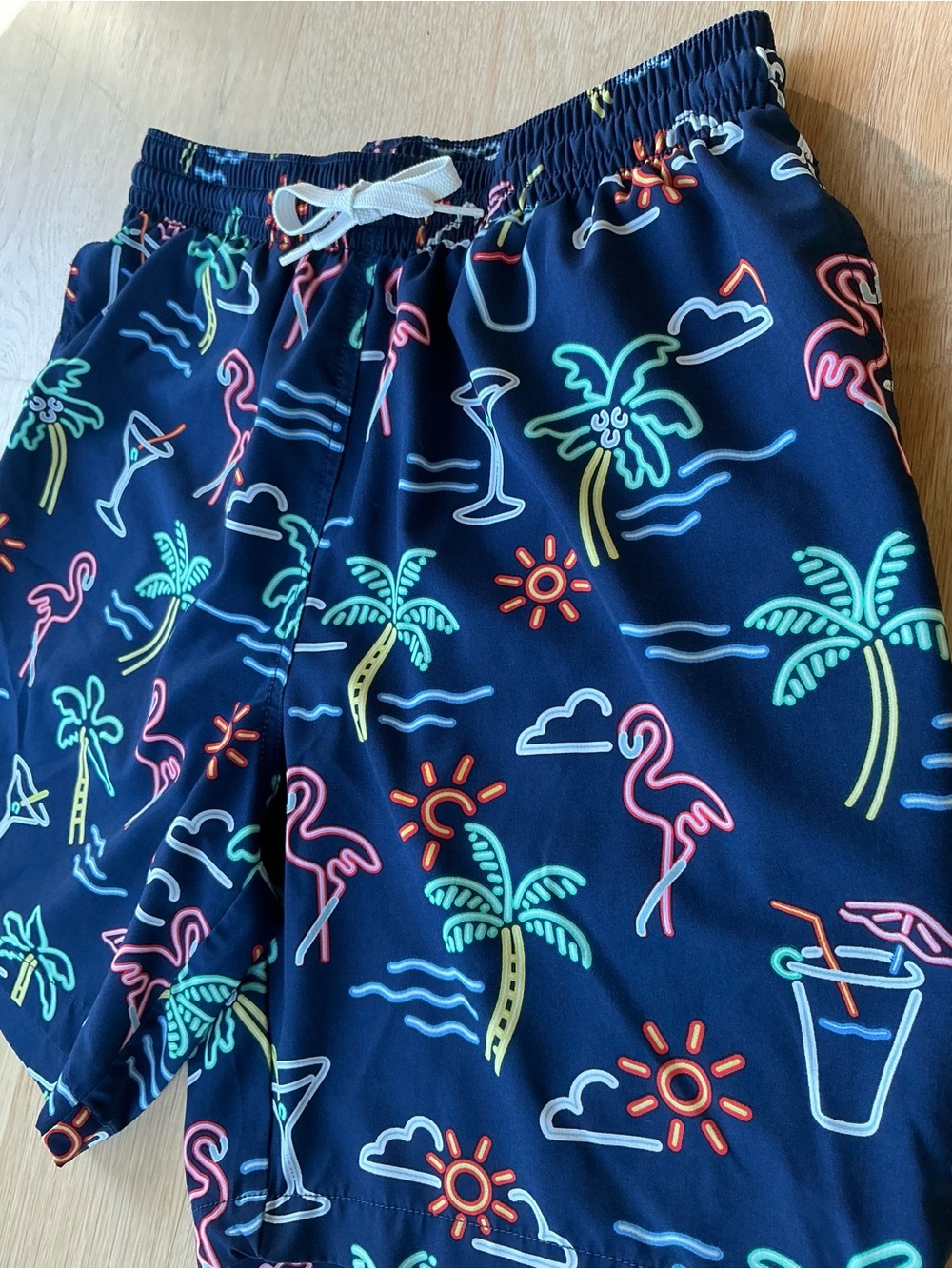 Chubbies The Neon Lights 7” Inseam Stretch Party Swim Trunks Men’s Size Medium - Picture 2 of 8